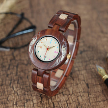 Charger l'image dans la galerie, Montre DOREE en bois