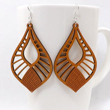 Charger l'image dans la galerie, Boucle d'oreilles FRILL