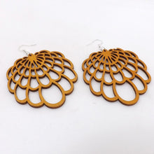 Charger l'image dans la galerie, Boucle d'oreilles TREAT